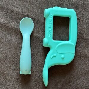 Munchkin Baby Toon Elephant Spoon & Cloud Island Bear Silicone Spoon Mint Set